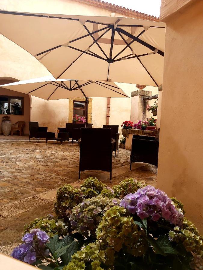 ホテル Al Convento San Mauro Castelverde エクステリア 写真