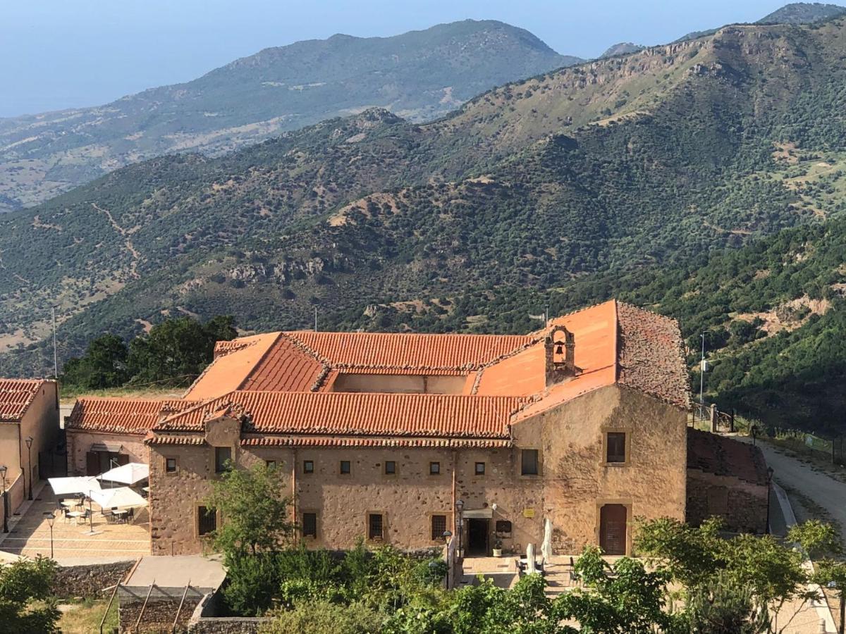 ホテル Al Convento San Mauro Castelverde エクステリア 写真