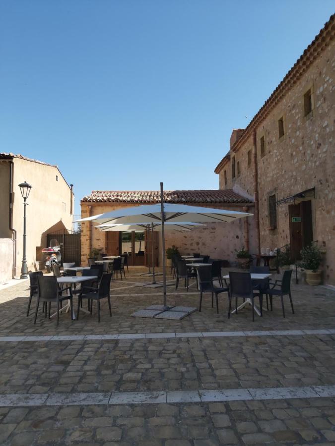 ホテル Al Convento San Mauro Castelverde エクステリア 写真